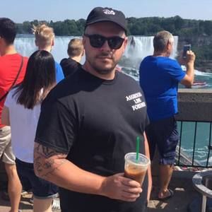 Meet your Posher, Gary